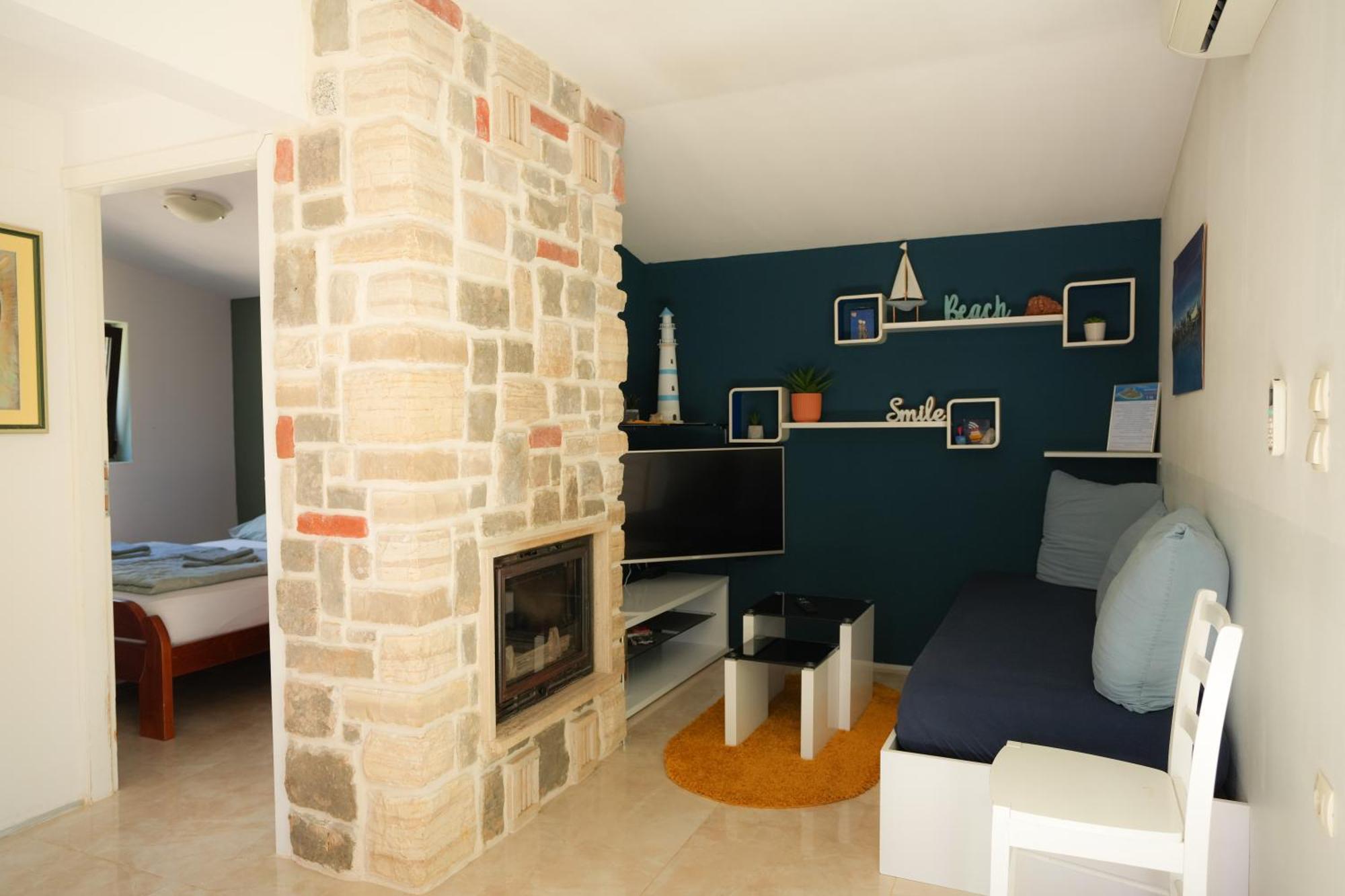 - House 'amarella'